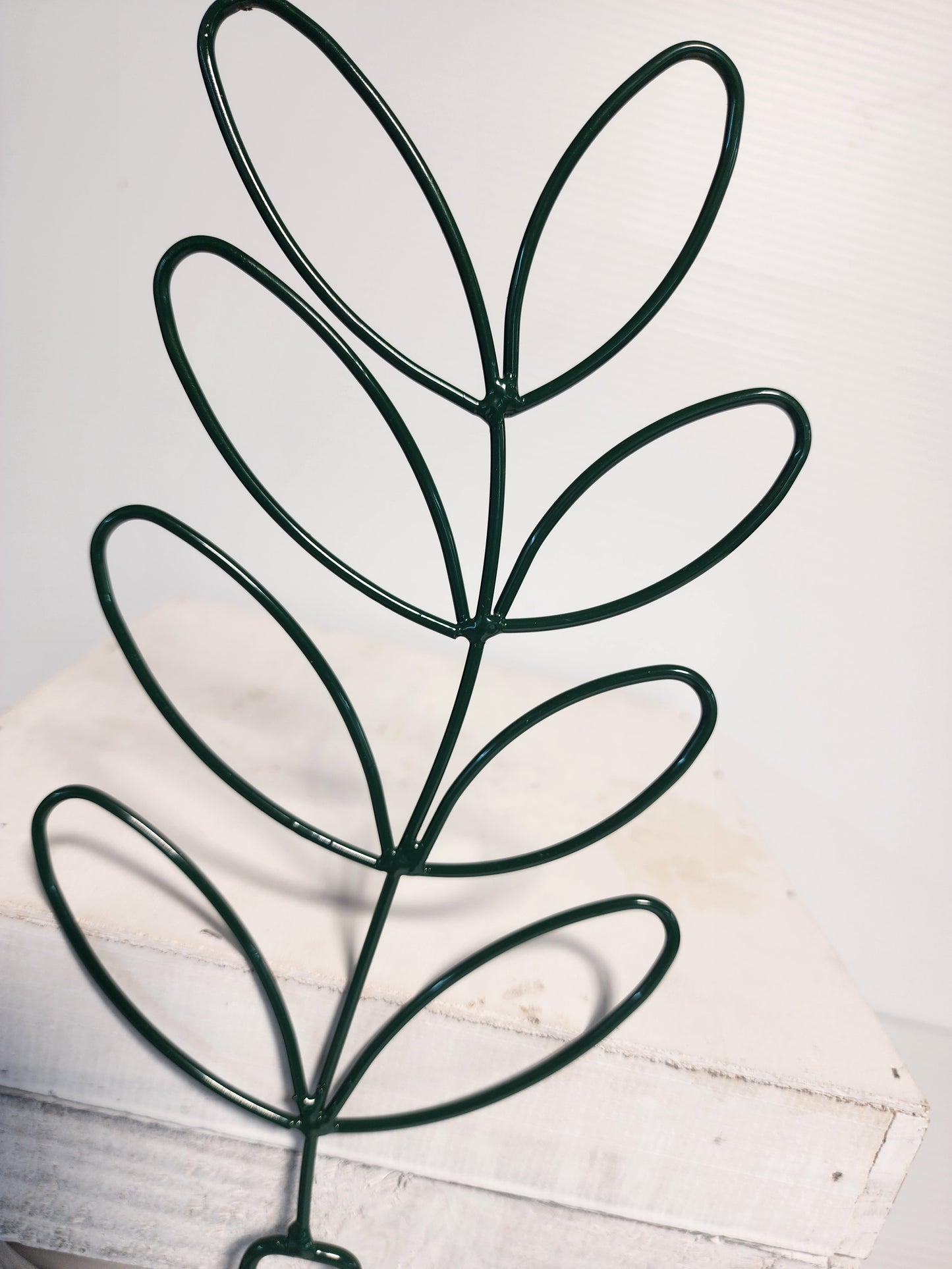 Plant Support - Leaf Shaped Trellis - Leaf of Faith SA